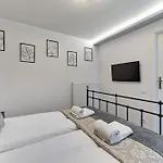 Waterlane By Vivendi Apartman *