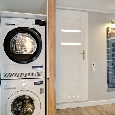 Waterlane By Vivendi