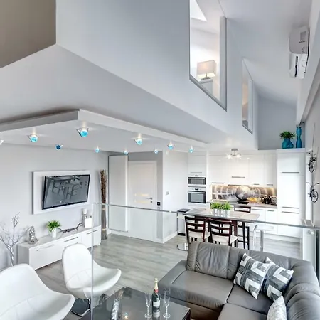 Waterlane By Vivendi