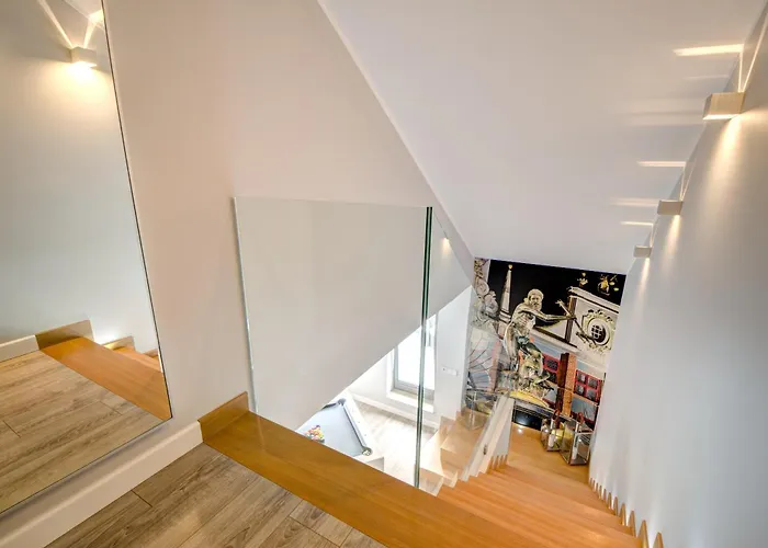 Waterlane By Vivendi